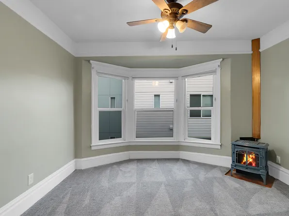 1522 Taylor Ave N, Seattle, WA