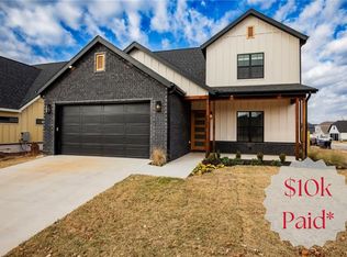 2331 W Seminole Dr, Rogers, AR 72758