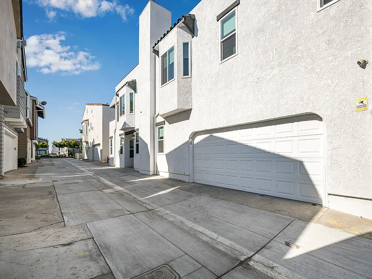 3008 1/2 W Balboa Blvd — Photo 50