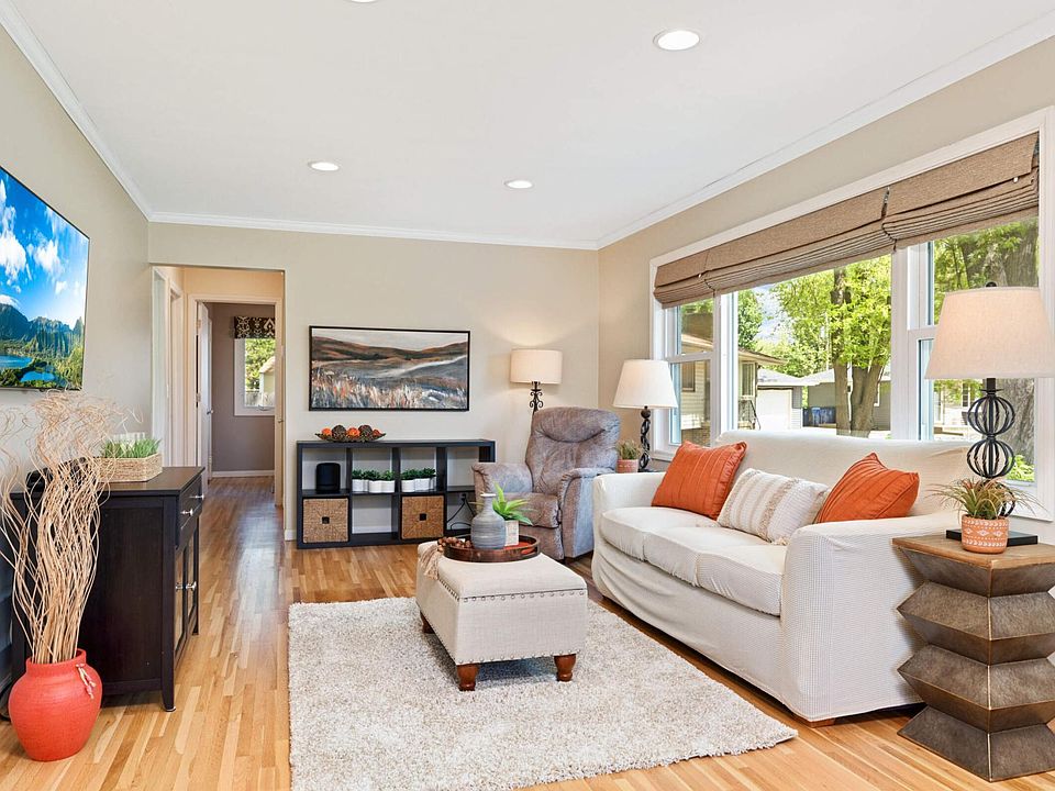 1st image of 10226 Wentworth Cir