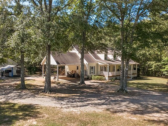 3rd image of 1216 Fern Rd