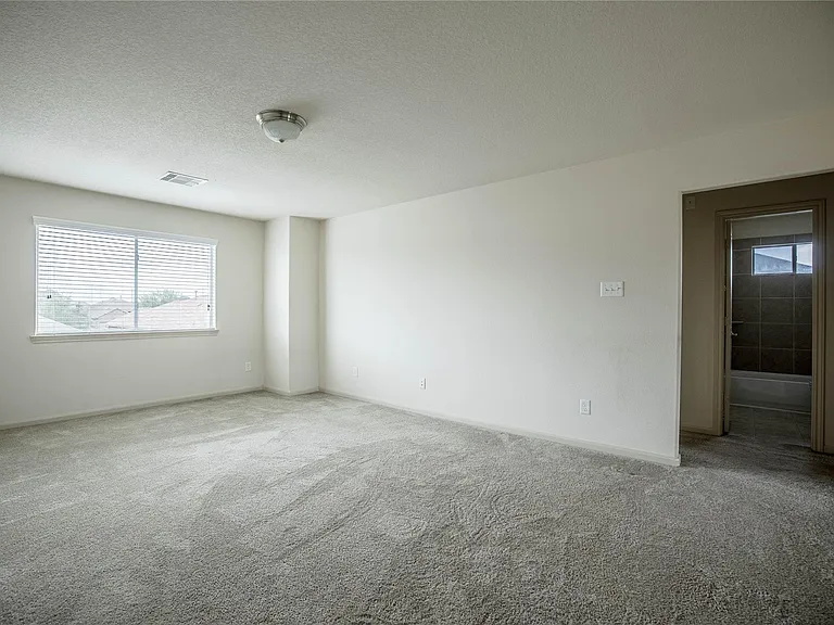 22714 Pantego Ln — Photo 17