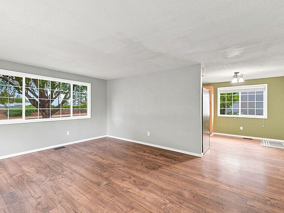 3rd image of 10104 E 13th Ave