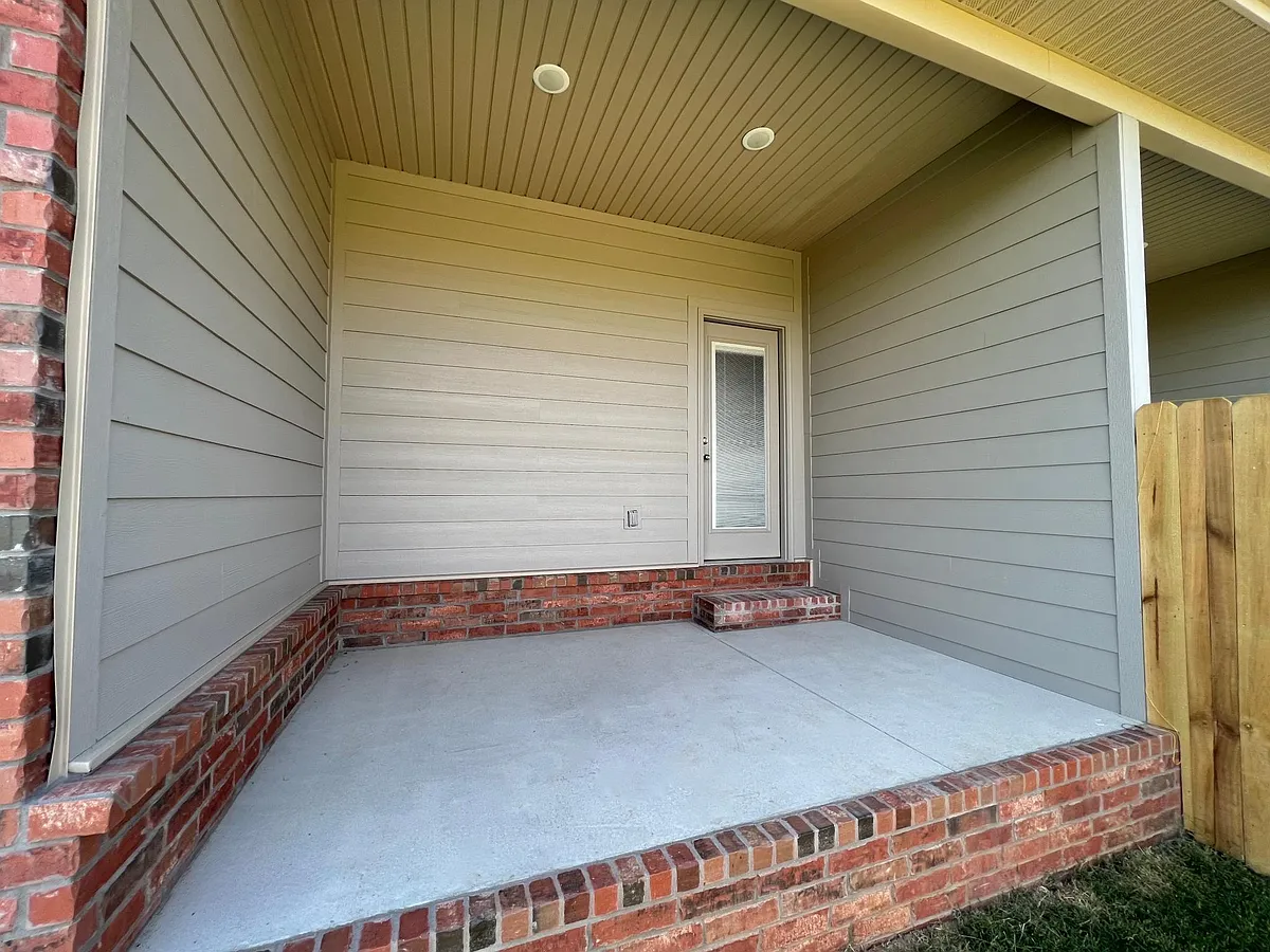 Building Photo - 544 Bradford Dr #A