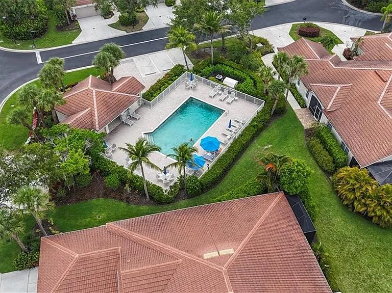 8541 Pepper Tree Way — Photo 36