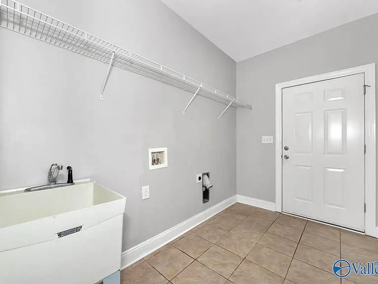 108 Blackwood Dr — Photo 27