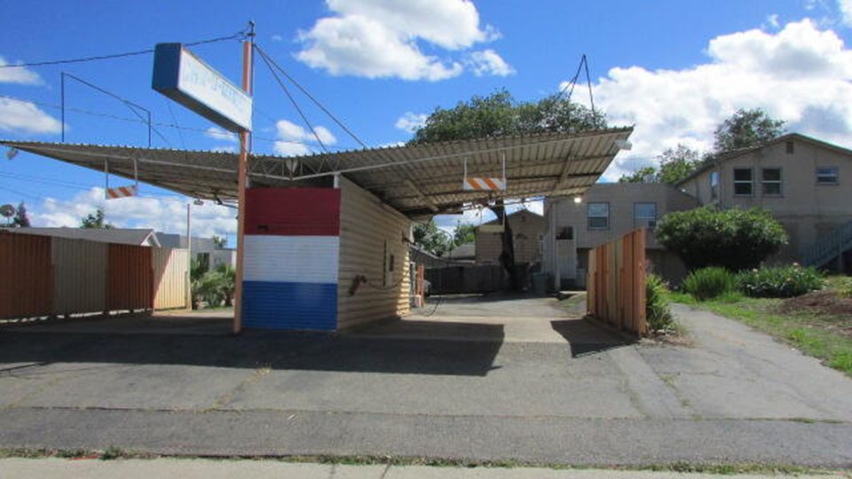 House in Redding - View 3