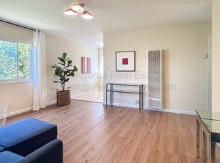 2330 8th St APT 3, Berkeley, CA 94710