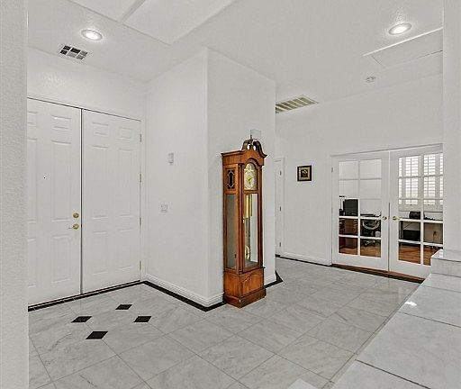 3rd image of 6658 Dazzling Heights Ln