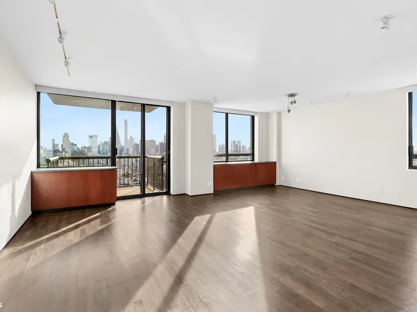 171 East 84th Street 35E image 1 of 12