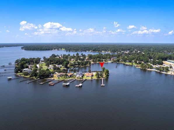 1184 Perch Dr, Manning, SC 29102