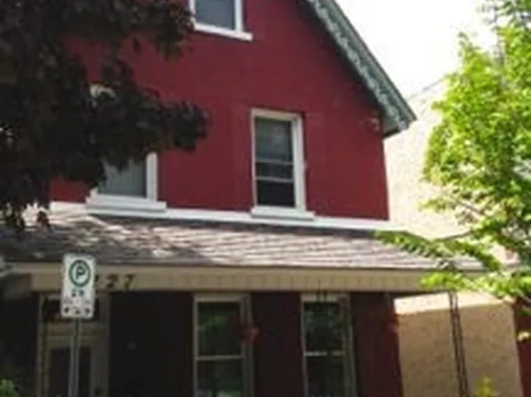 227 Guigues Ave #1, Ottawa, ON K1N 5J3