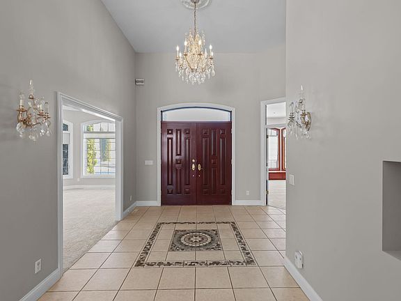 4th image of 5241 Yvette St