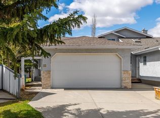 15 NE Wellington Cv, Strathmore, AB T1P 1M3