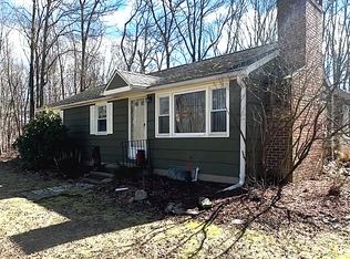 3 Cross Rd, Chester, CT 06412