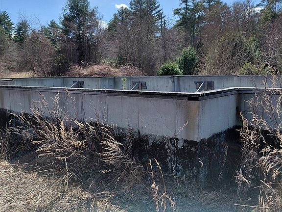5th image of 1256 N Hixville Rd