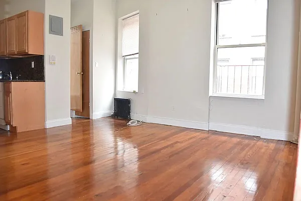 Rented by JMG Properties | media 2