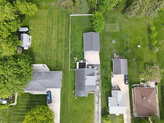 3rd image of 1420 N Owaissa St
