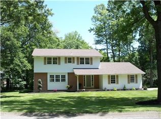 2301 Donwood Rd, Wilmington, DE 19810