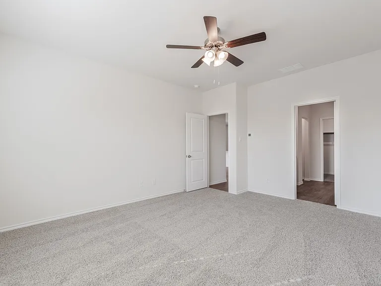 1707 Potomac Ln — Photo 6