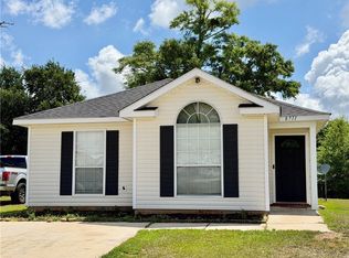 8711 Londonderry Ct, Mobile, AL 36695