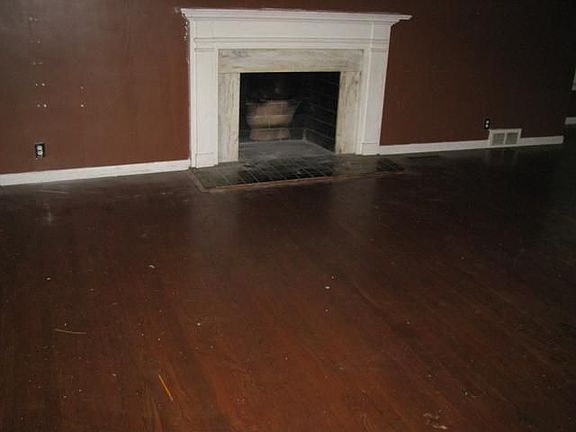 5th image of 14500 Woodmont Ave