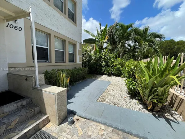1060 NW 47th St, Miami, FL