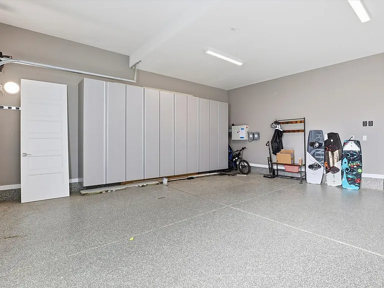 2860 W Lumber Ln — Photo 47