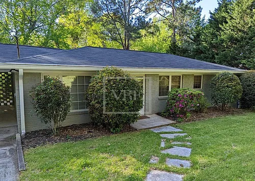 384 Charles Pl Photo 1