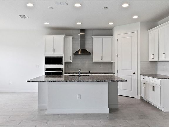 4th image of 5361 Lake Virginia St