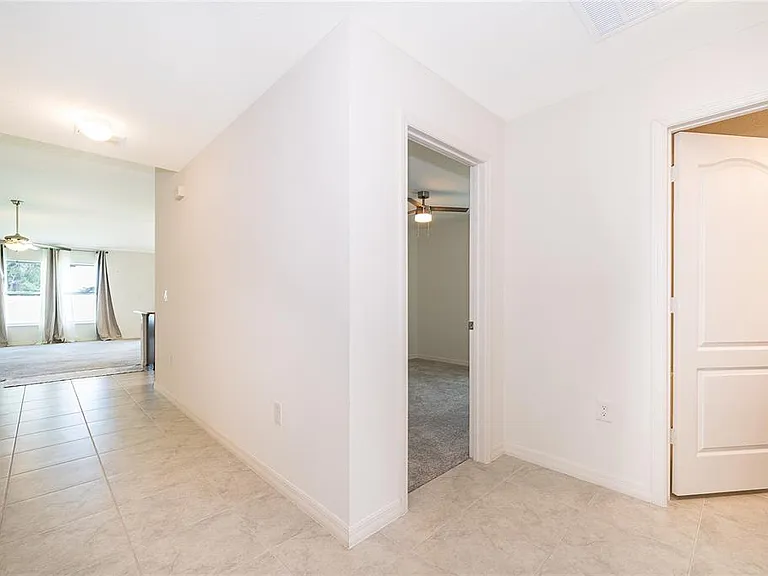 2405 Bulrush Dr — Photo 5
