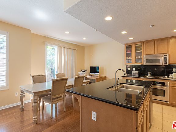 5th image of 27015 Pebble Beach Dr