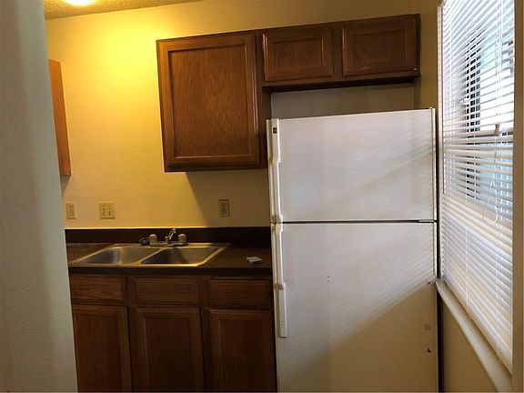 2nd image of 4405 Avenue A APT 14