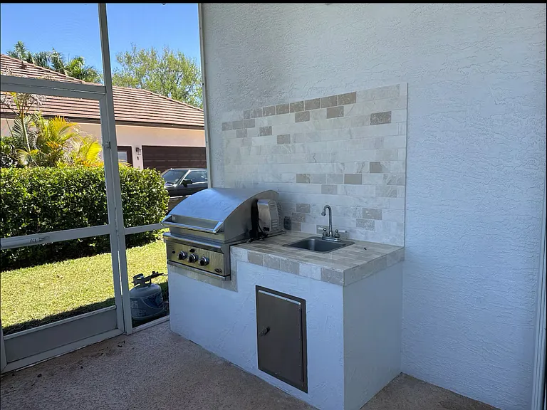 SW Lake Grove Cir — Photo 35