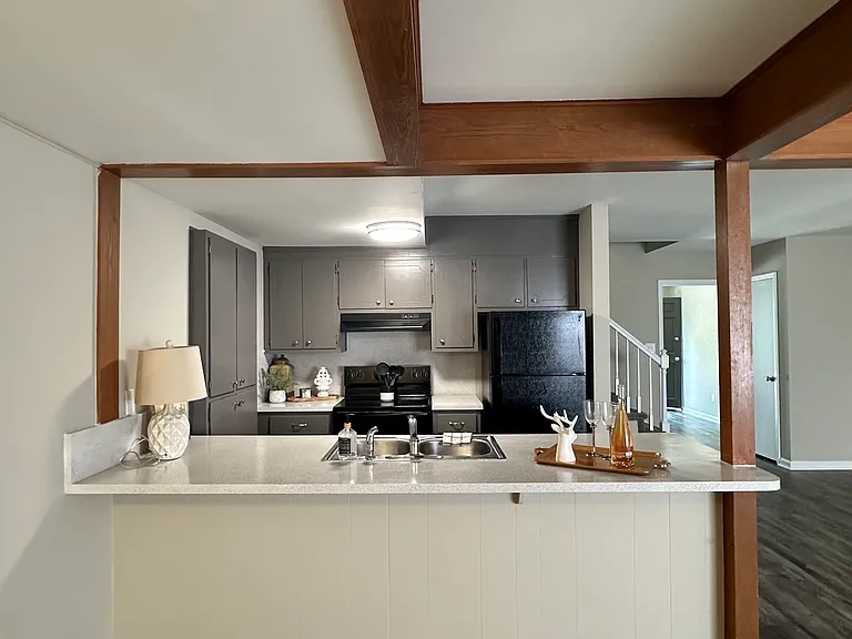 Georgetown South Townhomes — Photo 32