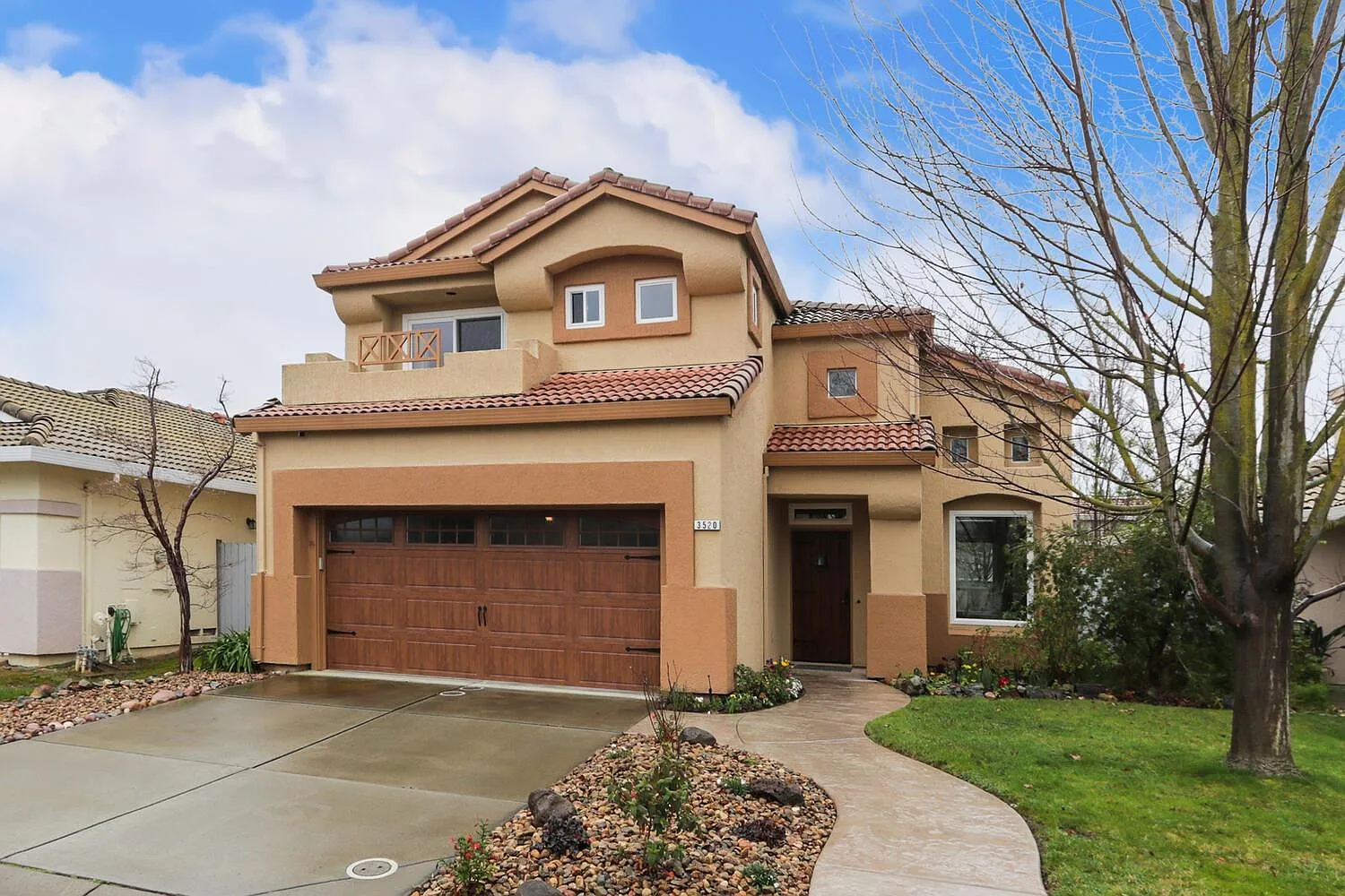 3520 E Island Ct photo 1