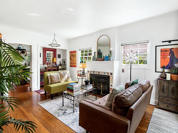 5th image of 3166 Glenmanor Pl