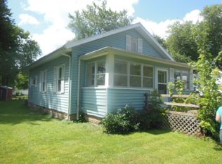 326 Fair Ave, Flora, IL 62839