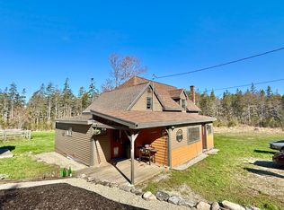 29 Hidden Dr, Vinalhaven, ME 04863