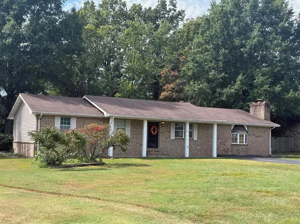 103 Boucher St, Dexter, MO 63841