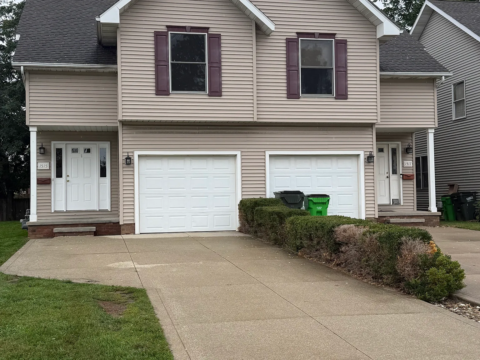 3 bed, 2.5 bath, 1450 sqft, $1,900 — Photo 1