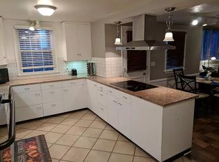 109 S 70th St, Omaha, NE 68132