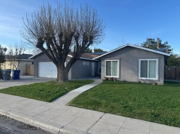 201 Poppy Ln, Clovis, CA 93612