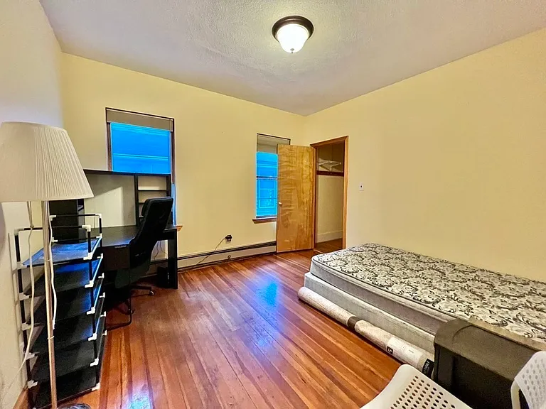 558 Washington St #1 — Photo 12