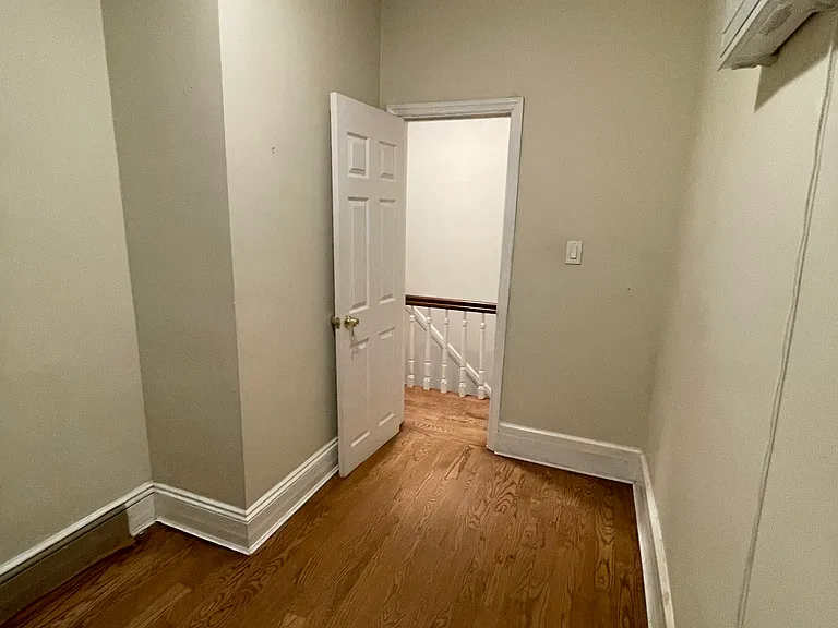 1281 Union Ave — Photo 31