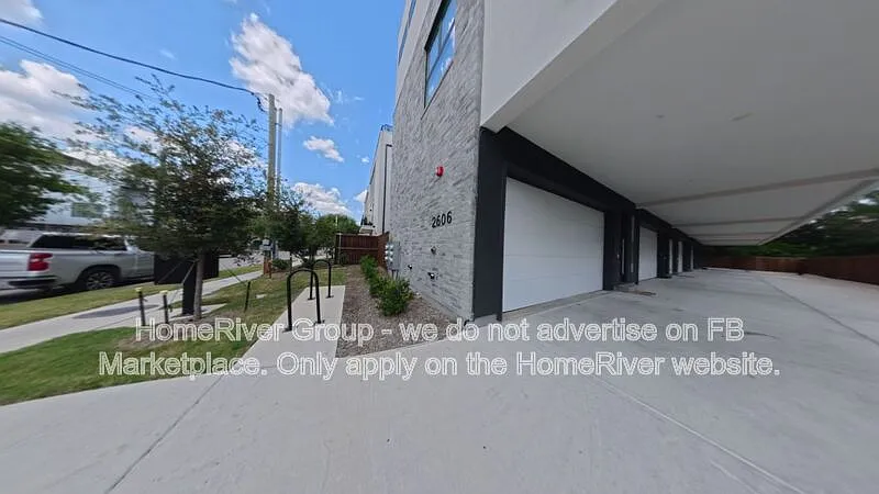 2 bed, 2.5 bath, 1626 sqft, $2,950 — Photo 2