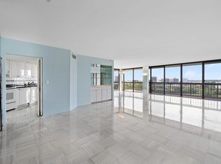 1900 Consulate Pl APT 1004, West Palm Beach, FL 33401