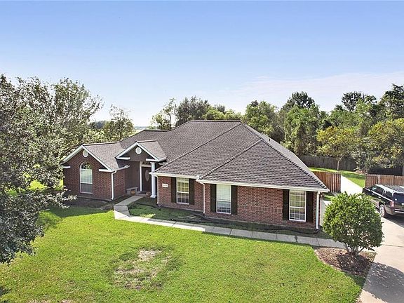 2nd image of 1133 Oakleaf Ln