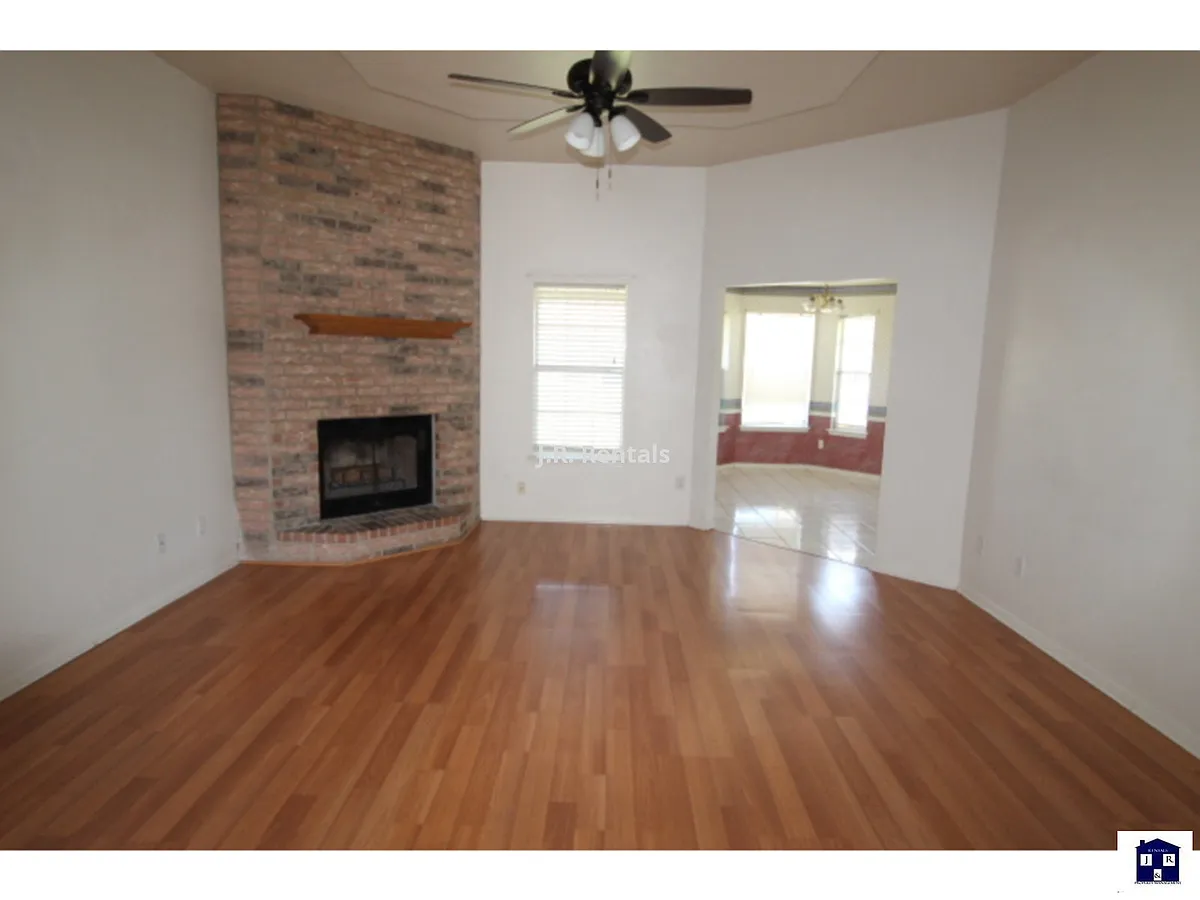 Building Photo - 4209 Adobe Dr