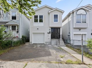 493 Jelliff Ave, Newark, NJ 07112